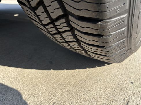 Used 2018 Nissan NV 1500 SV image 38