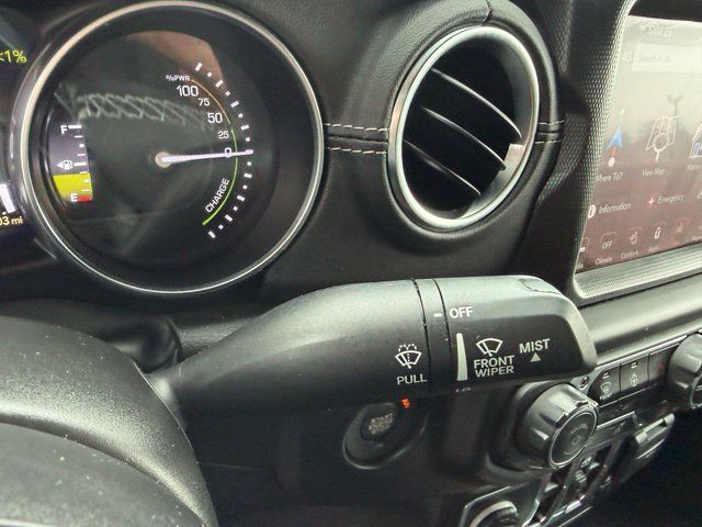 Used 2023 Jeep Wrangler Unlimited Sahara w/ Cold Weather Group AWD/4WD image 31