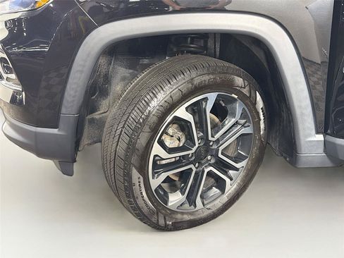 Used 2022 Jeep Compass Limited AWD/4WD image 36