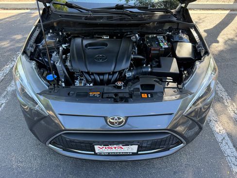 Used 2020 Toyota Yaris LE FWD image 36