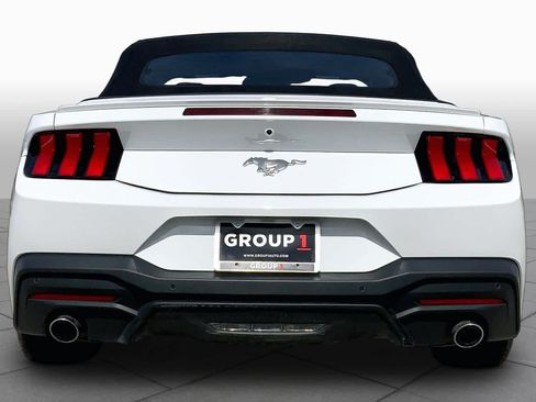 Used 2025 Ford Mustang Premium RWD image 5
