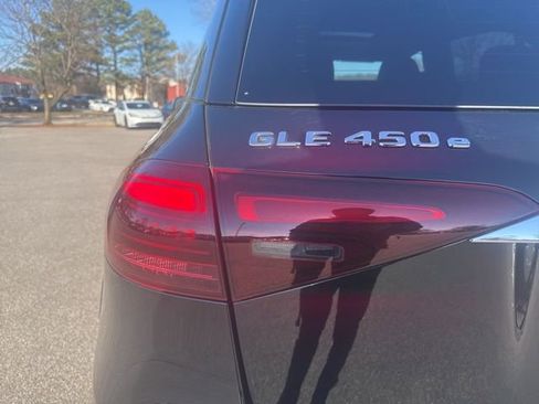 Used 2024 Mercedes-Benz GLE 450e 4MATIC image 10