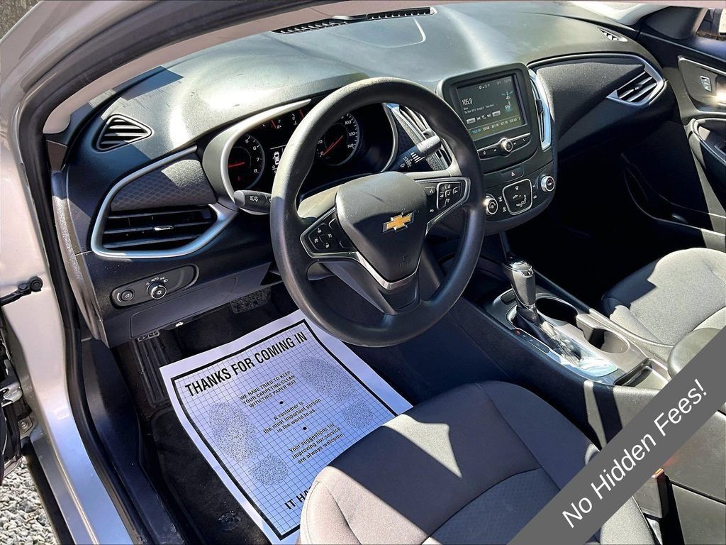 Used 2017 Chevrolet Malibu LS FWD image 11