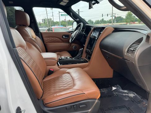 Used 2021 INFINITI QX80 Sensory w/ Cargo Package AWD/4WD image 17