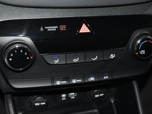 Used 2017 Hyundai Tucson SE w/ SE Popular Package 02 FWD image 12