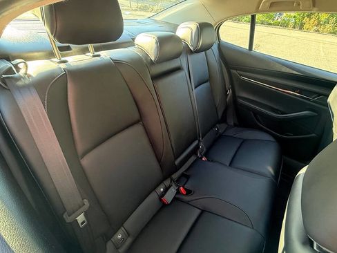 Used 2019 MAZDA MAZDA3 Sedan FWD image 22