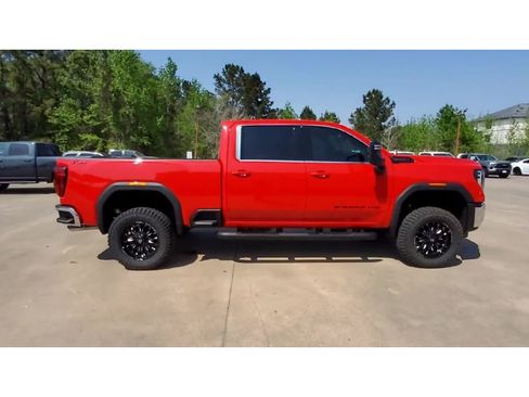 New 2026 GMC Sierra 2500 SLE w/ SLE Value Package; image 9