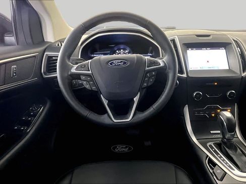 Used 2017 Ford Edge SEL w/ Equipment Group 201A FWD image 6