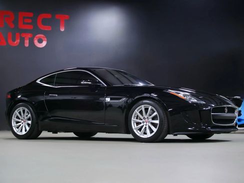 Used 2017 Jaguar F-TYPE Coupe image 10