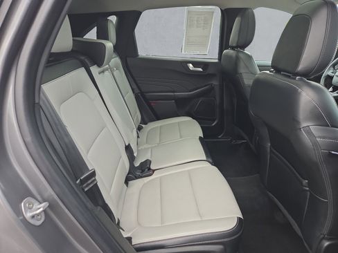 Used 2023 Ford Escape Platinum AWD/4WD image 24
