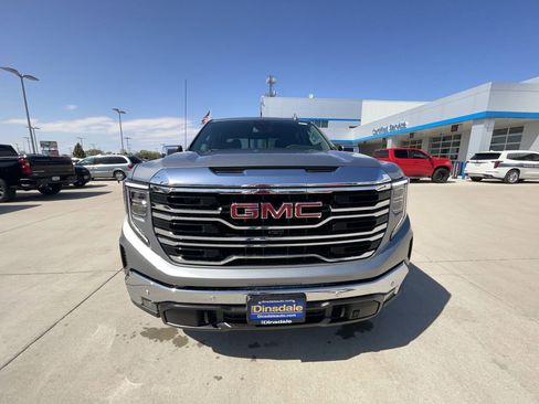 Used 2024 GMC Sierra 1500 SLT w/ SLT Premium Plus Package image 31