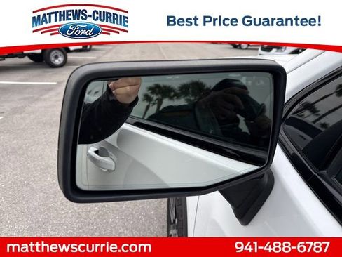 Used 2024 GMC Sierra 1500 AT4 w/ Technology Package image 8