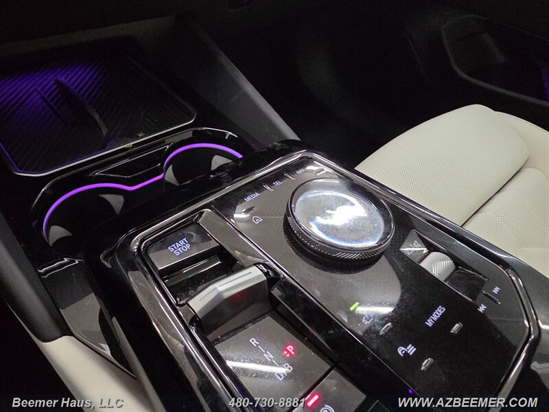 Used 2025 BMW i5 M60 w/ M Sport Package AWD/4WD image 11