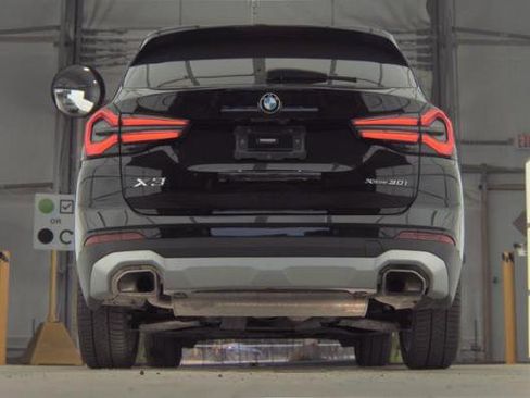 Used 2022 BMW X3 xDrive30i AWD/4WD image 9