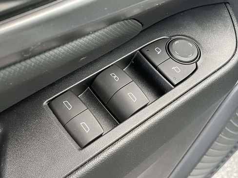 Used 2024 Chevrolet Equinox EV RS image 6