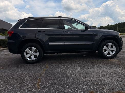 Used 2012 Jeep Grand Cherokee Laredo RWD image 9