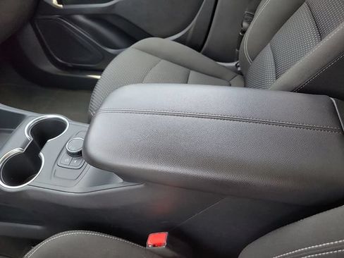 Used 2024 GMC Terrain SLE AWD/4WD image 20