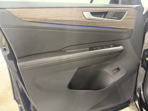 Used 2024 Volkswagen Atlas SEL Premium R-Line image 13