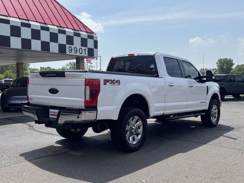 Used 2017 Ford F350 Lariat w/ Lariat Ultimate Package AWD/4WD image 7