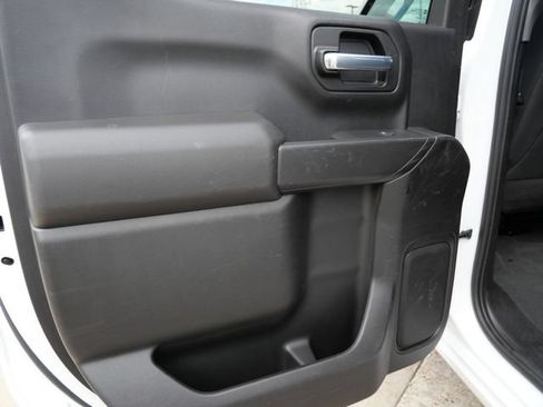 Used 2021 Chevrolet Silverado 1500 LT AWD/4WD image 15