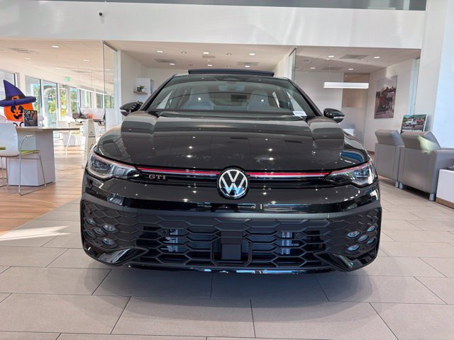 New 2026 Volkswagen GTI SE FWD image 2