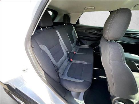 Used 2021 Chevrolet TrailBlazer LS image 26