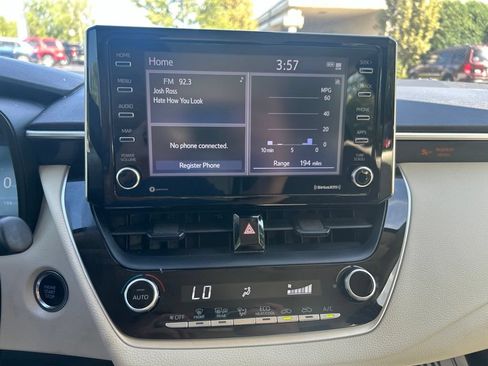 Used 2021 Toyota Corolla LE w/ LE Convenience Package FWD image 18