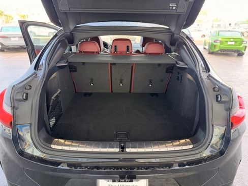 Used 2024 BMW X4 M40i w/ Premium Package image 22