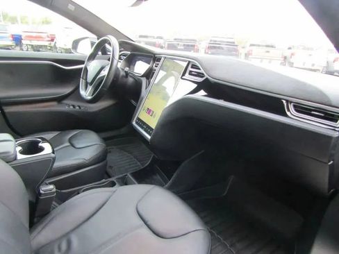 Used 2015 Tesla Model S 85D image 12