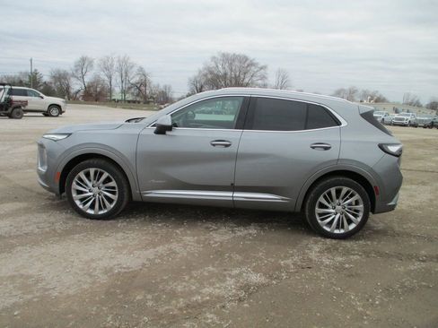 New 2026 Buick Envision Avenir image 8