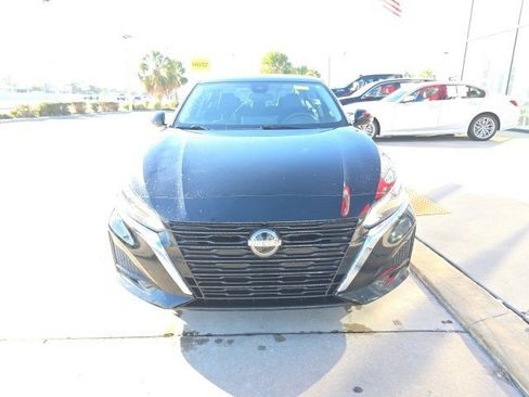 Used 2023 Nissan Altima 2.5 SL image 9