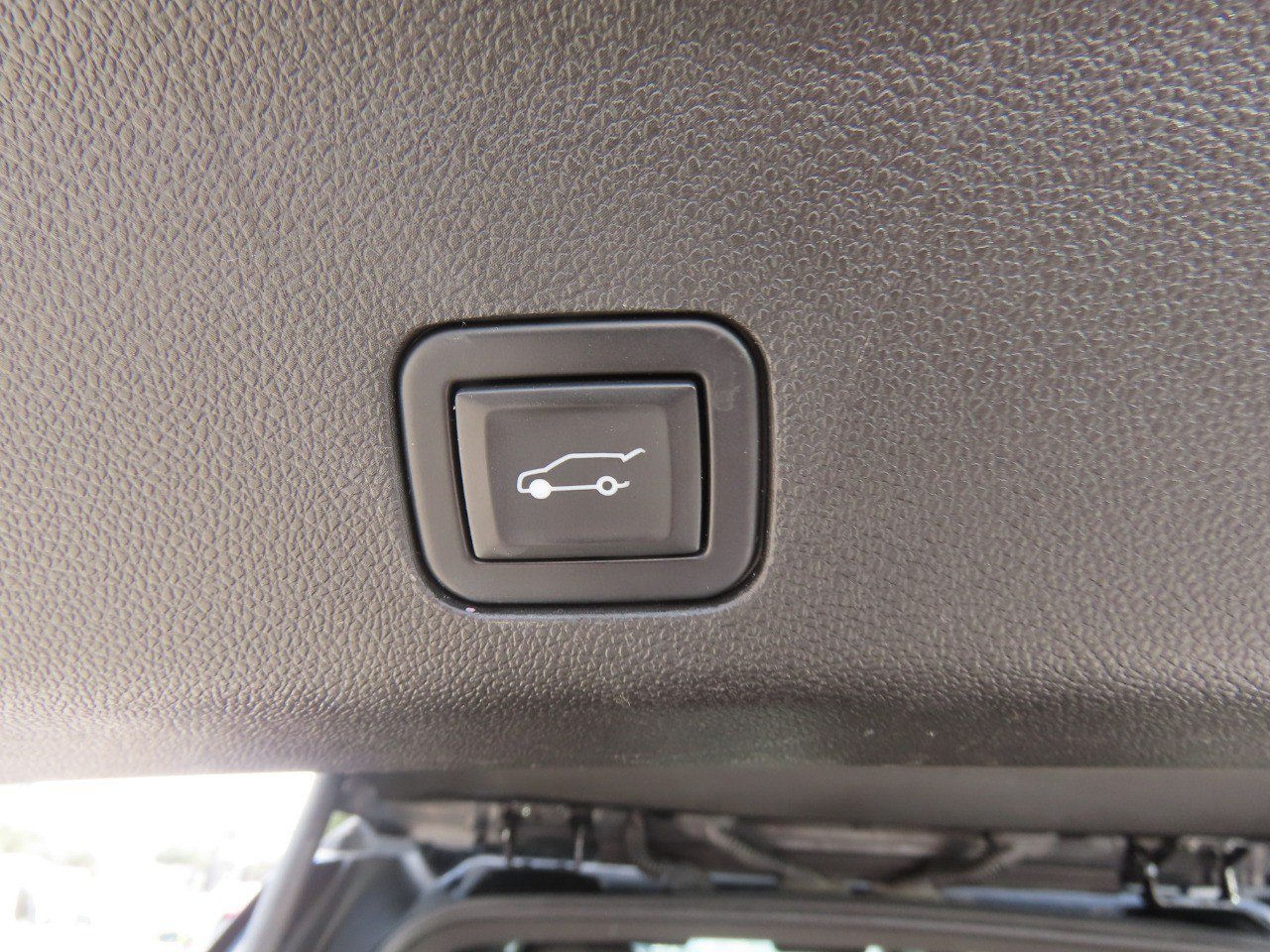 Used 2023 GMC Yukon XL Denali w/ Denali Reserve Package AWD/4WD image 15