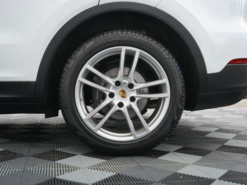 Used 2020 Porsche Cayenne AWD/4WD image 81