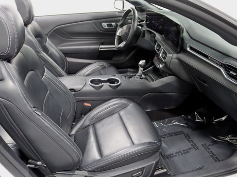 Used 2024 Ford Mustang Premium RWD image 28