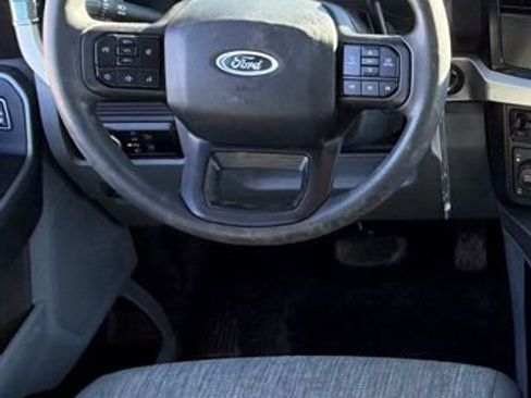 Used 2025 Ford F250 XLT w/ FX4 Off-Road Package image 8