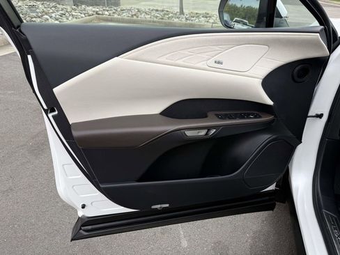 Used 2024 Lexus RX 350 AWD w/ Convenience Package image 12