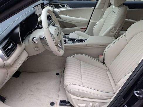 New 2026 Genesis G70 2.5T Prestige image 10