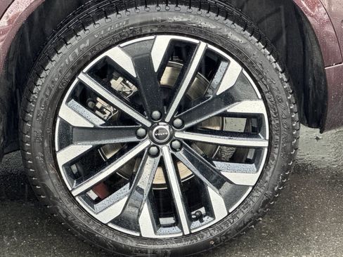 New 2026 Volvo XC90 T8 Ultra w/ Lounge Package AWD/4WD image 11