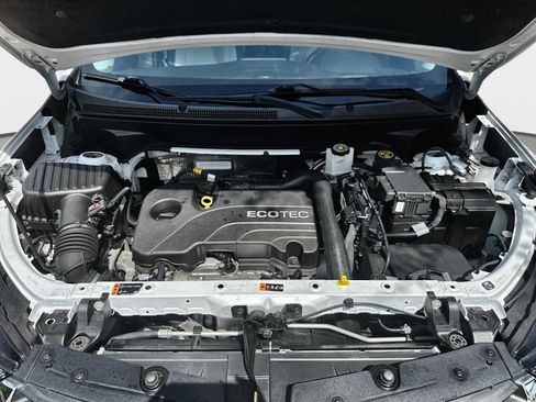 Used 2022 Chevrolet Equinox LS FWD image 13