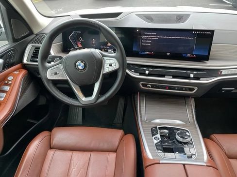 Used 2023 BMW X7 xDrive40i w/ Executive Package AWD/4WD image 10