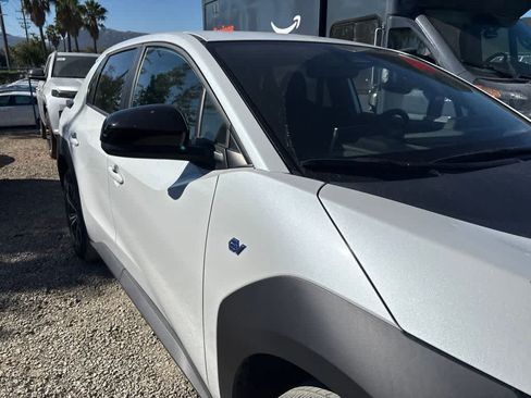 Used 2023 Subaru Solterra AWD image 4