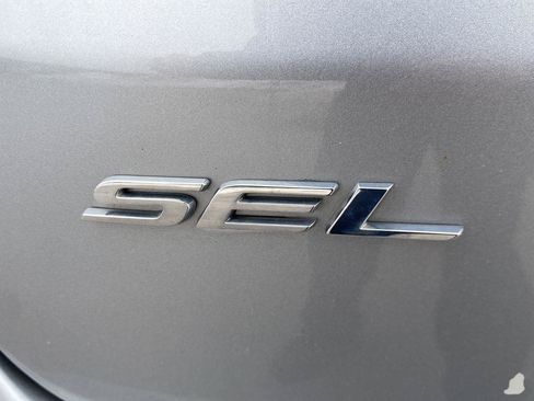 Used 2022 Ford Edge SEL w/ Convenience Package AWD/4WD image 30