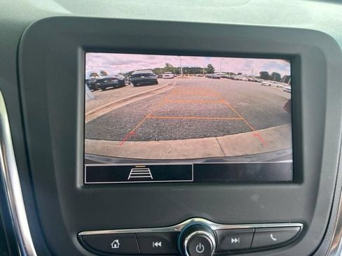 Used 2024 Chevrolet Equinox LT FWD image 13