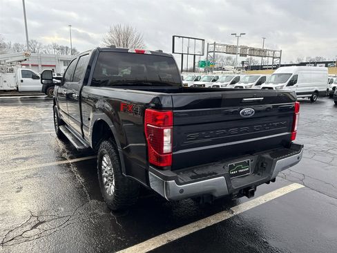 Used 2021 Ford F250 XLT w/ XLT Premium Package image 6
