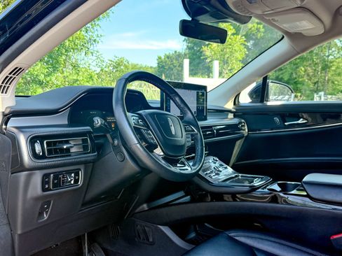 Used 2023 Lincoln Nautilus AWD w/ Premium Package image 14