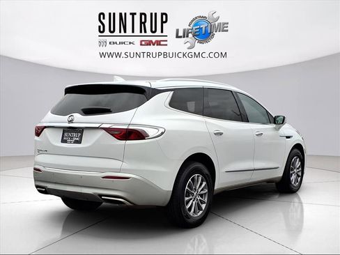 Used 2024 Buick Enclave Premium image 4