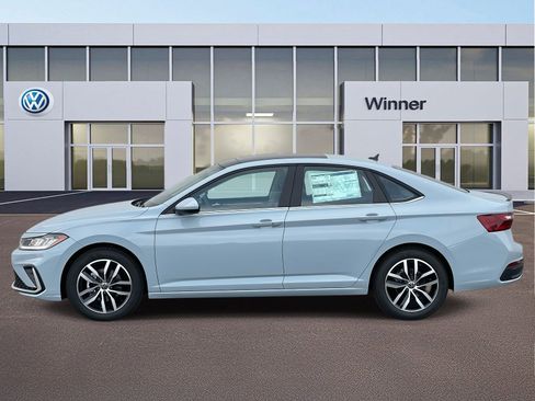 New 2026 Volkswagen Jetta SE image 2