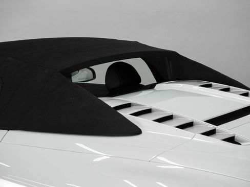 Used 2012 Audi R8 V10 image 9