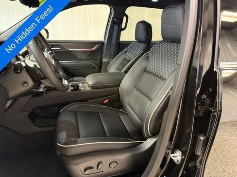 New 2026 GMC Acadia Denali w/ Super Cruise Package image 10