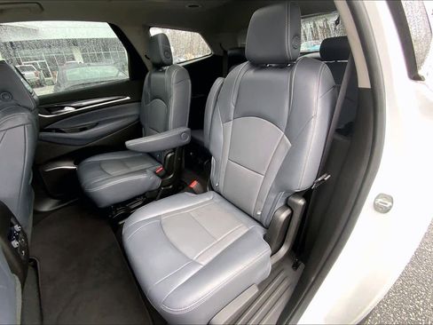 Used 2018 Buick Enclave Premium w/ Experience Buick Package image 20
